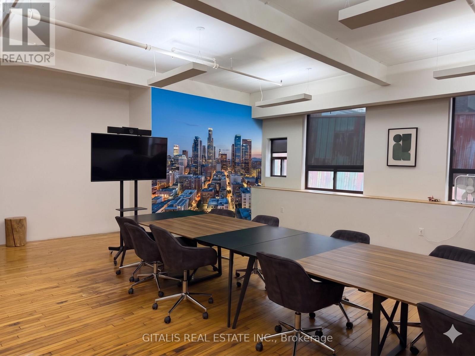 303 - 487 Adelaide Street W, Toronto, Ontario  M5V 1T4 - Photo 2 - C12935938
