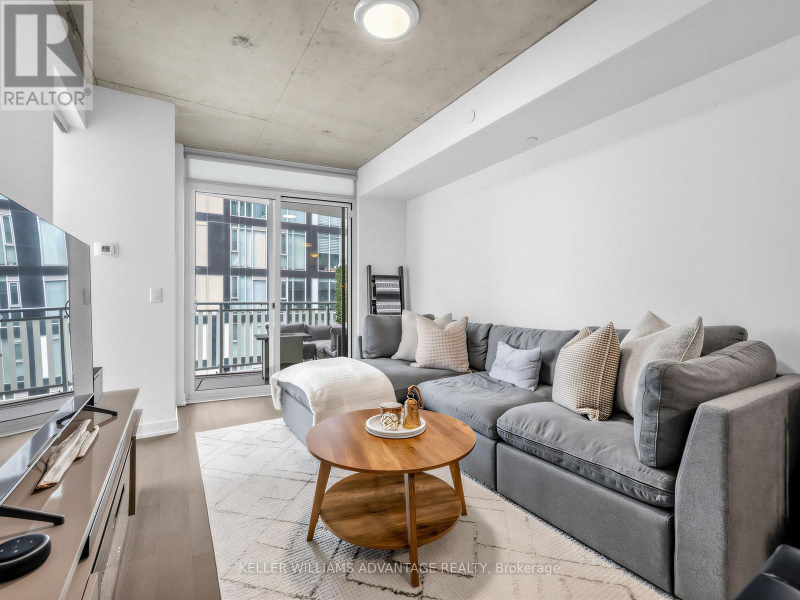 1002 - 45 Baseball Place, Toronto, Ontario M4M 0H1 - Photo 8 - E12945234