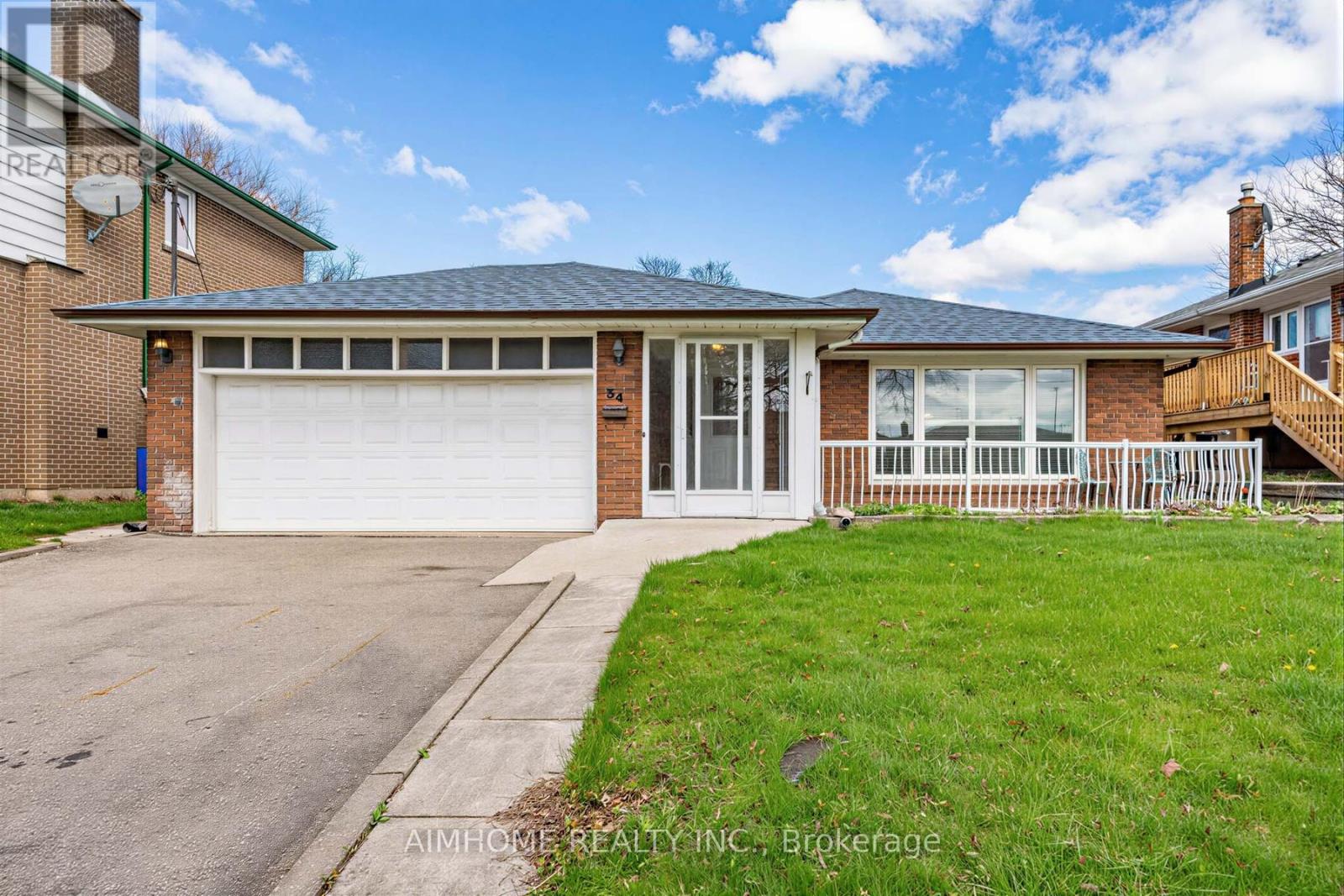 34 MARILAKE DRIVE, Toronto, Ontario