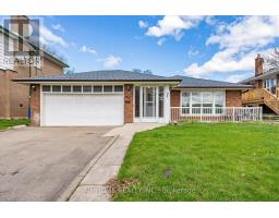 34 MARILAKE DRIVE, Toronto, Ontario