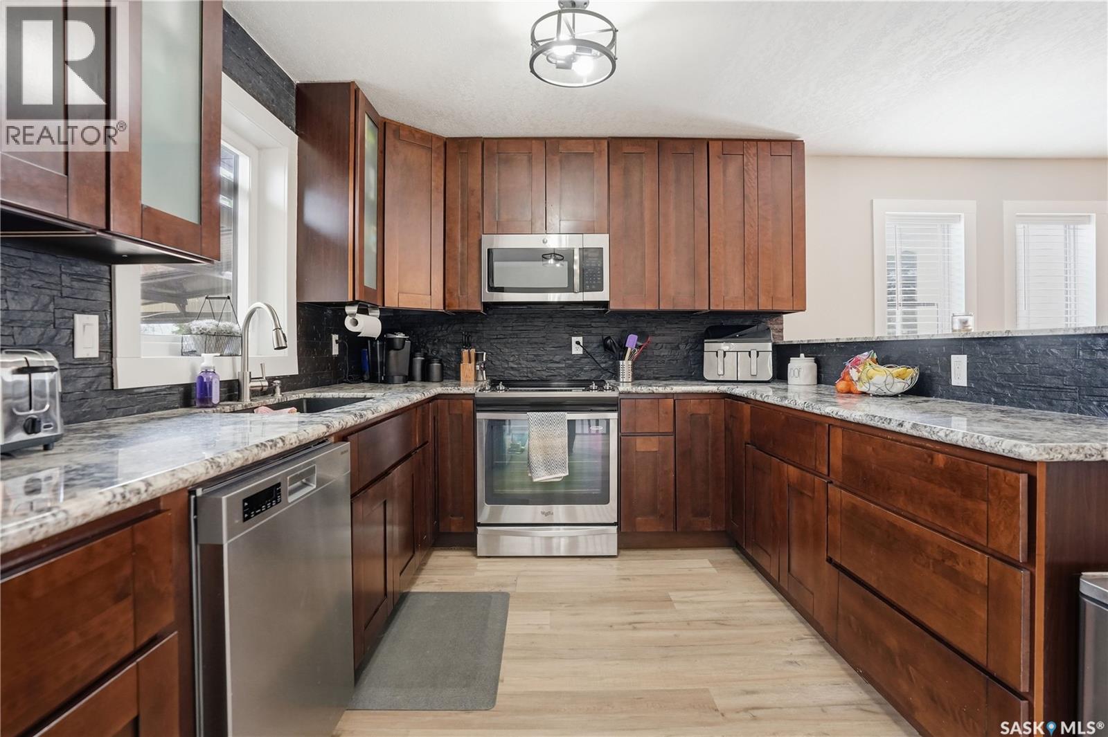 165 3rd Street, Pilot Butte, Saskatchewan  S0G 3Z0 - Photo 11 - SK036638
