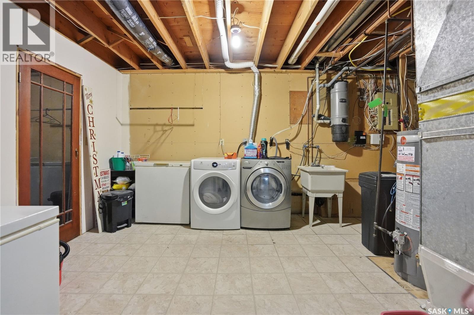 165 3rd Street, Pilot Butte, Saskatchewan  S0G 3Z0 - Photo 28 - SK036638