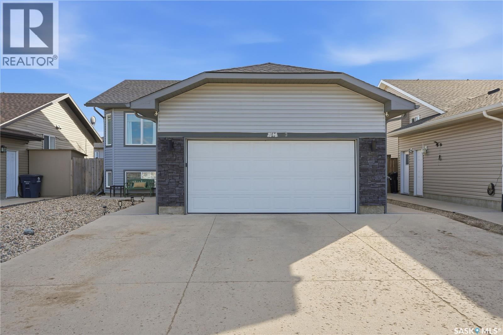 2146 Rosewood Drive, Saskatoon, Saskatchewan  S7V 0G2 - Photo 2 - SK036629