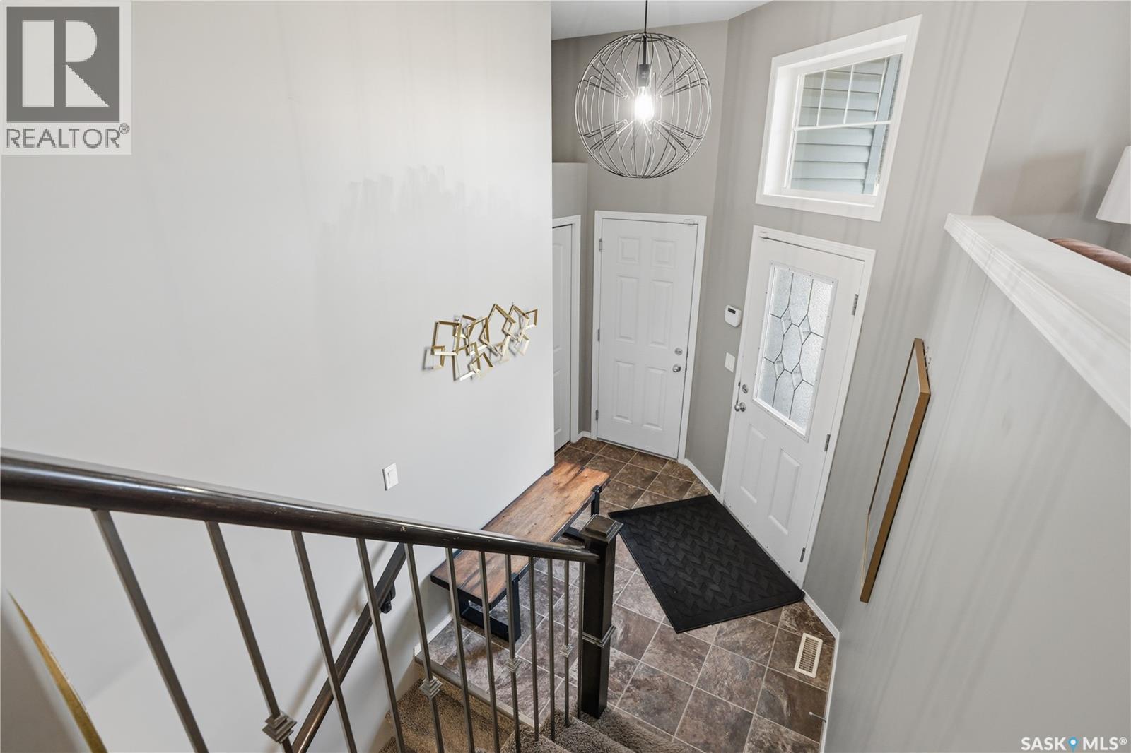 2146 Rosewood Drive, Saskatoon, Saskatchewan  S7V 0G2 - Photo 3 - SK036629