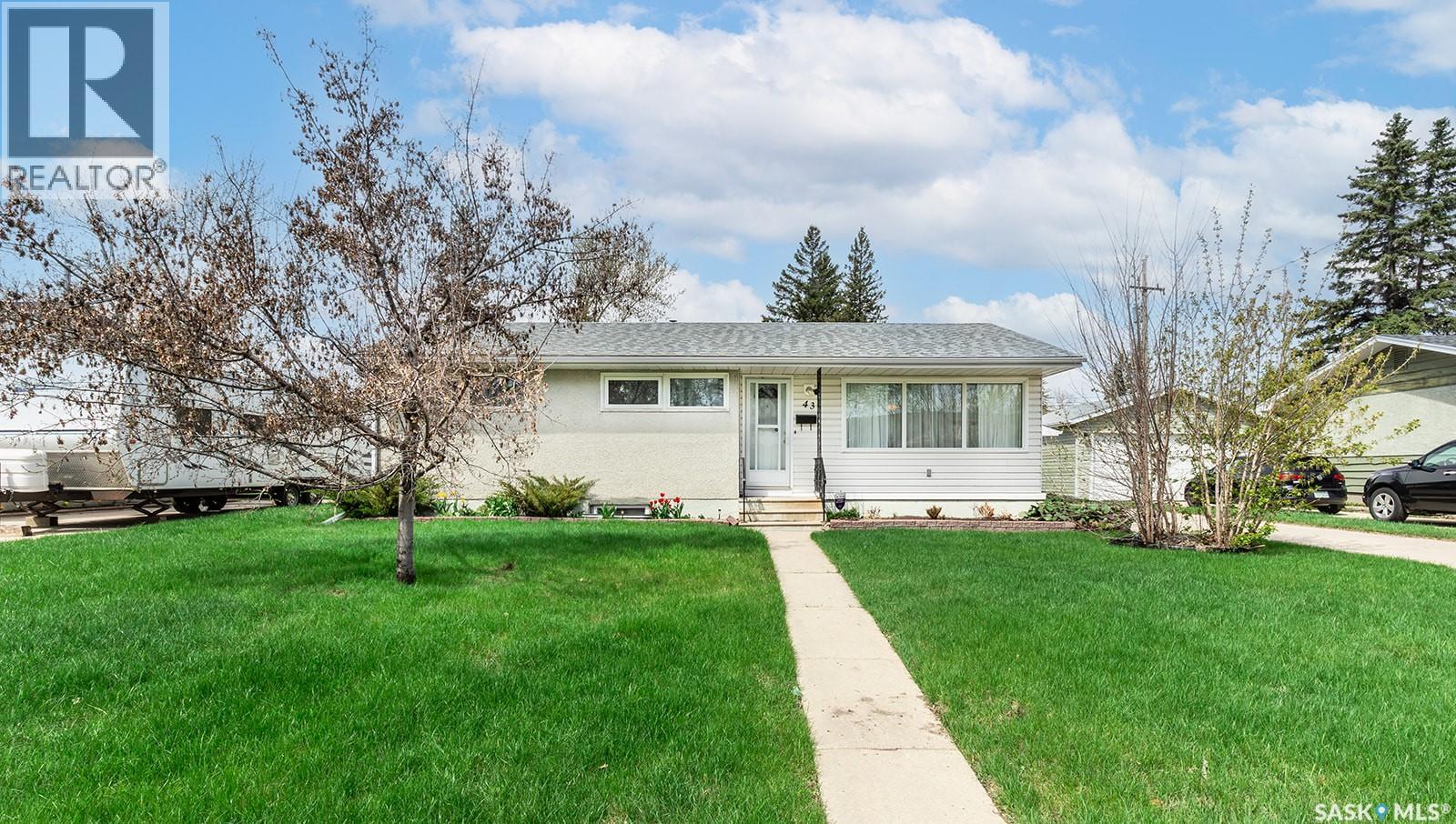 43 Lindsay DRIVE, Saskatoon, Saskatchewan