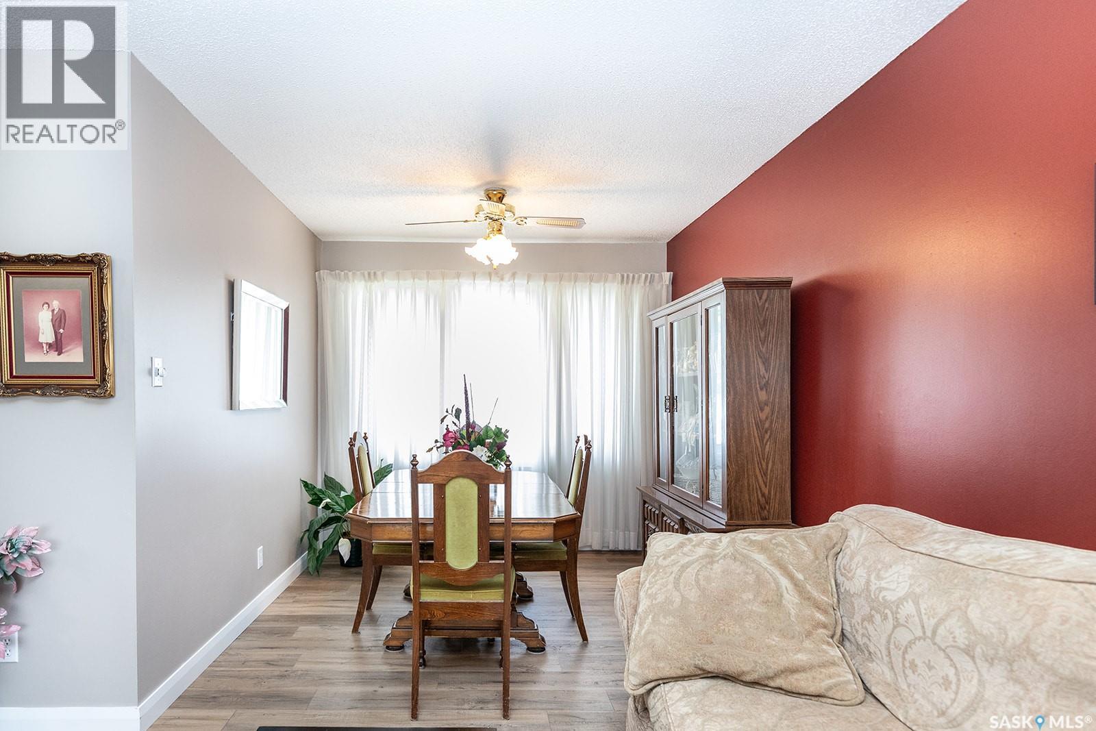 43 Lindsay Drive, Saskatoon, Saskatchewan  S7H 3E2 - Photo 5 - SK036569