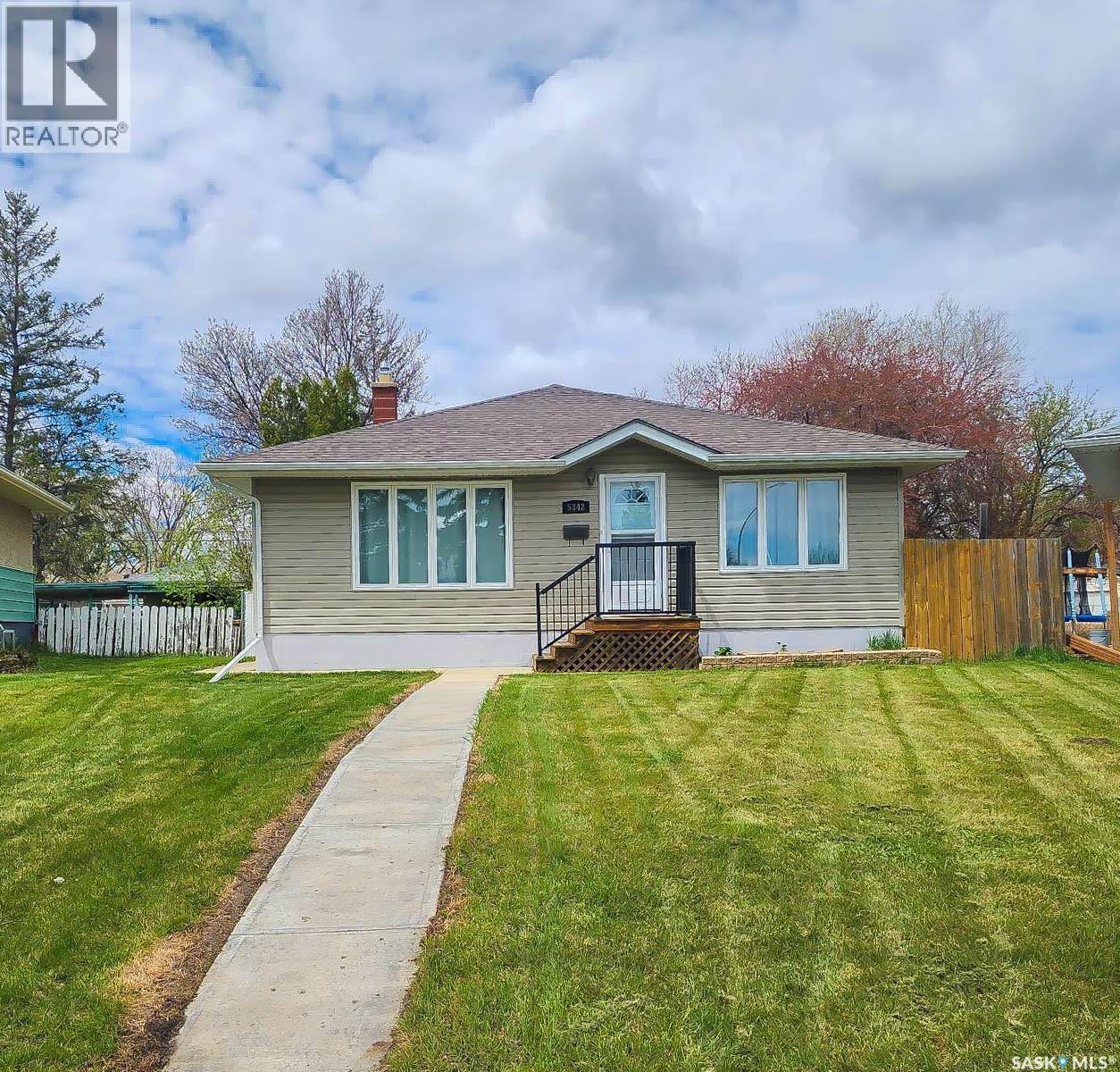 5342 5th Avenue, Regina, Saskatchewan  S4T 0M4 - Photo 2 - SK036542