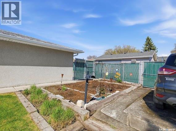 661 Dalgliesh Drive, Regina, Saskatchewan  S4R 6R1 - Photo 28 - SK036497