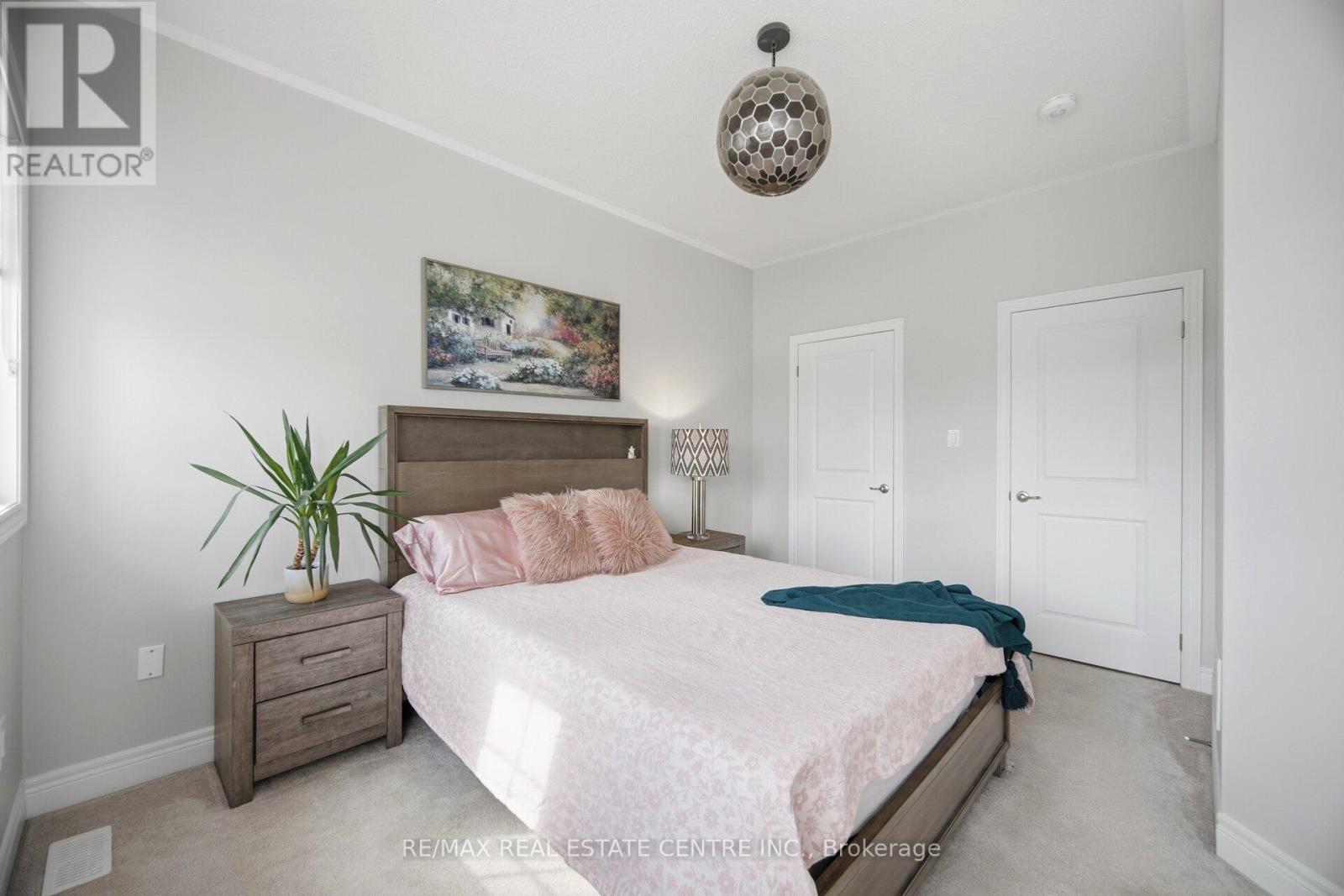 24 Duffel Crescent, Halton Hills, Ontario  L7G 0M1 - Photo 32 - W13121052