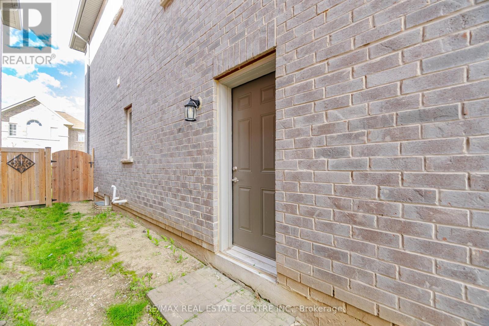 24 Duffel Crescent, Halton Hills, Ontario  L7G 0M1 - Photo 36 - W13121052