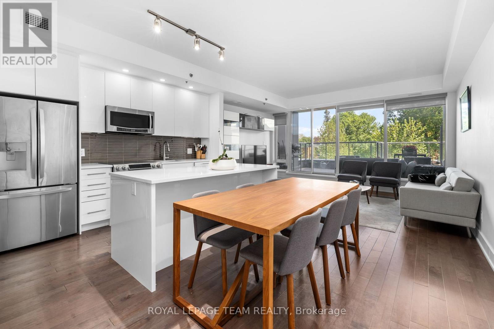 206 - 98 Richmond Road, Ottawa, Ontario  K1Z 0B2 - Photo 6 - X12910414