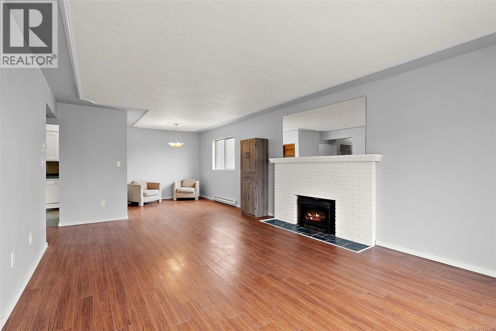 203 545 Rithet St, Victoria, British Columbia  V8V 1E4 - Photo 11 - 1037428