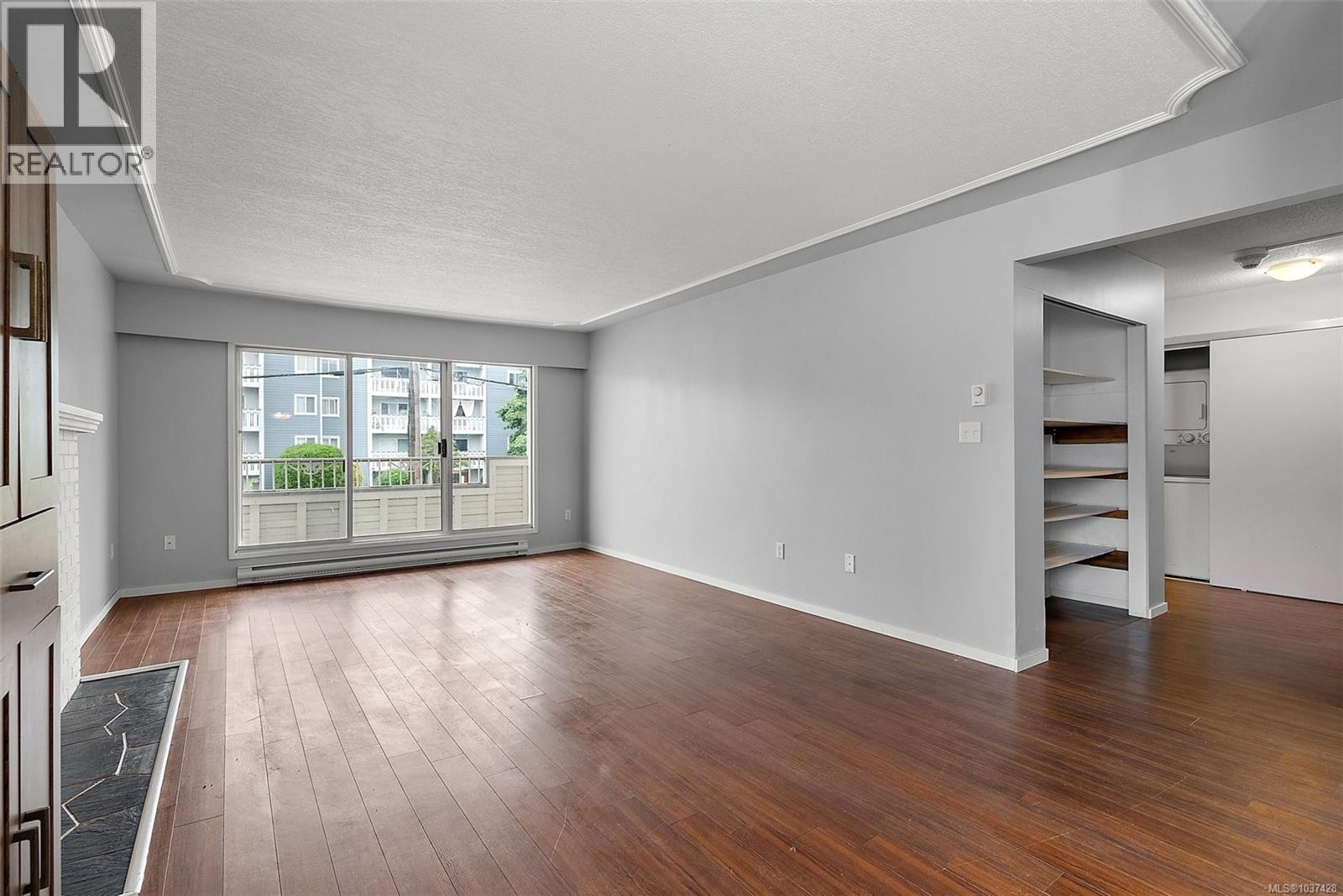 203 545 Rithet St, Victoria, British Columbia  V8V 1E4 - Photo 5 - 1037428