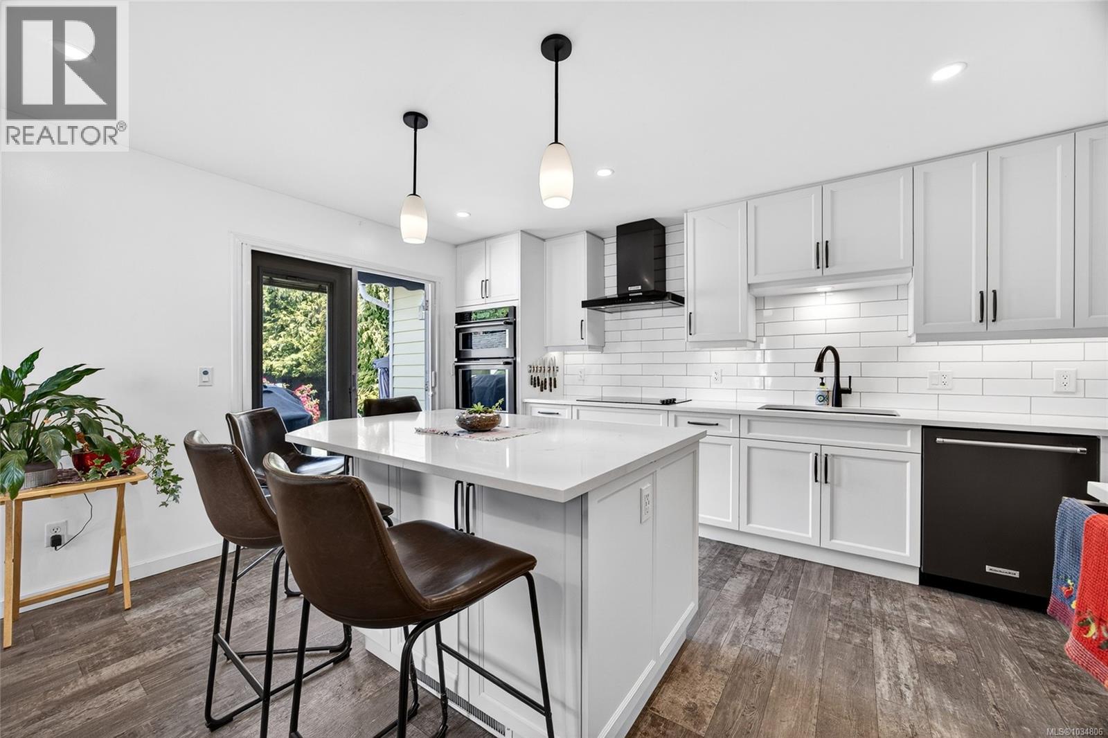 415 Dundas St, Victoria, British Columbia  V9A 3K1 - Photo 7 - 1034806