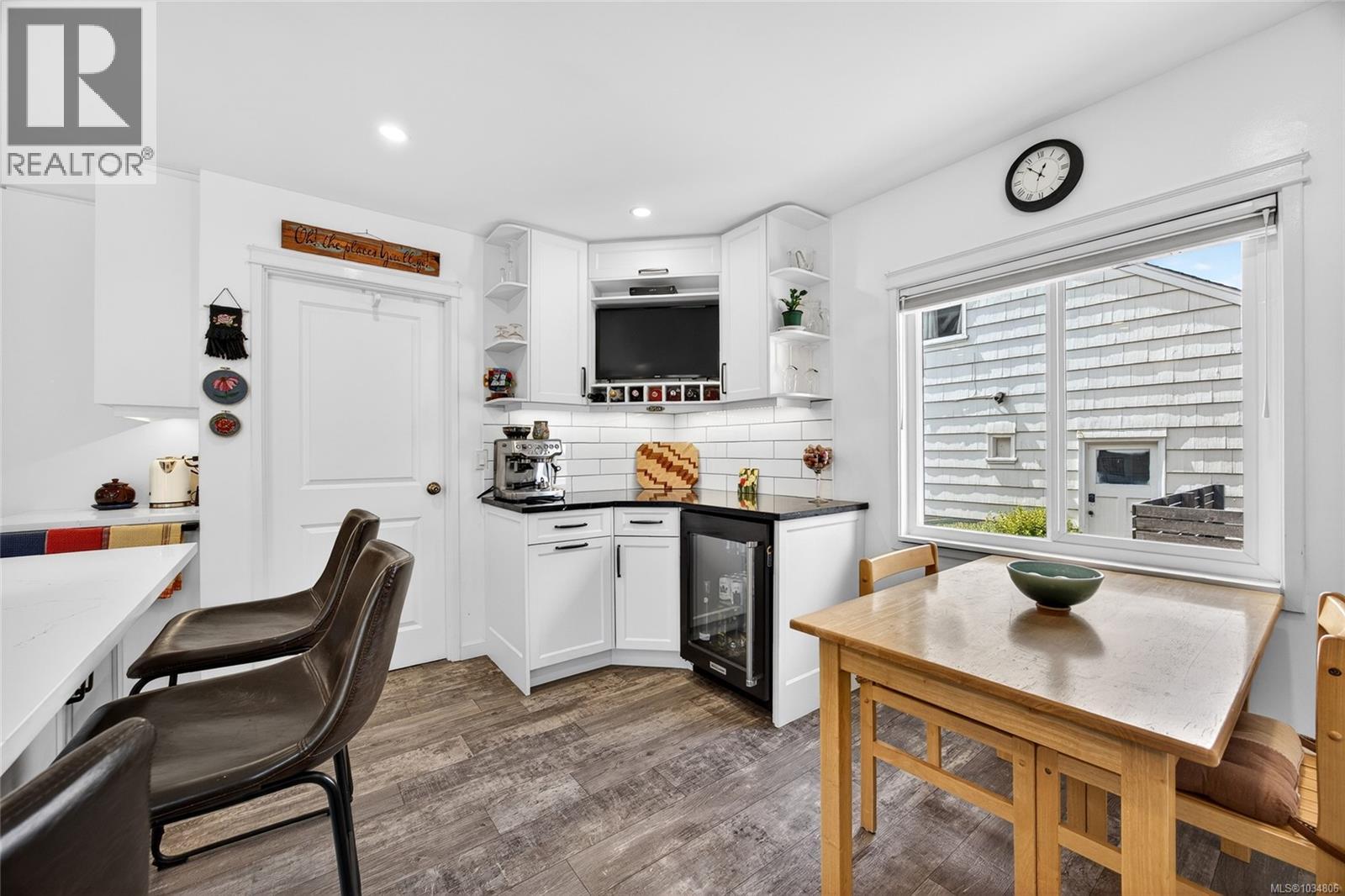 415 Dundas St, Victoria, British Columbia  V9A 3K1 - Photo 9 - 1034806