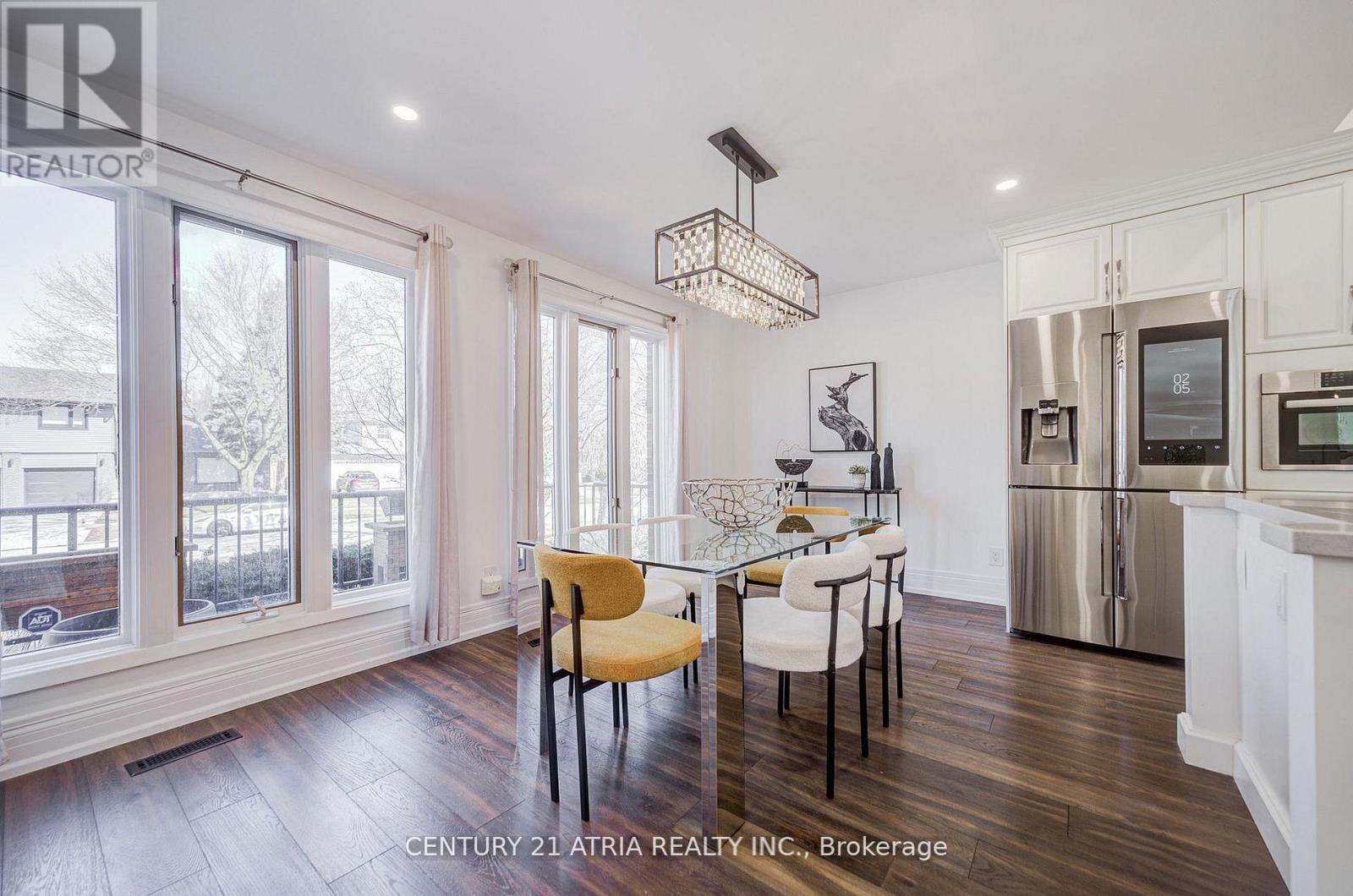 27 Denlow Boulevard, Toronto, Ontario  M3B 1P5 - Photo 8 - C13153796