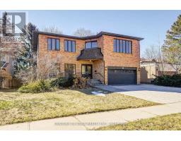 27 DENLOW BOULEVARD, Toronto, Ontario