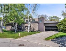 11 SANDPIPER COURT, Toronto, Ontario