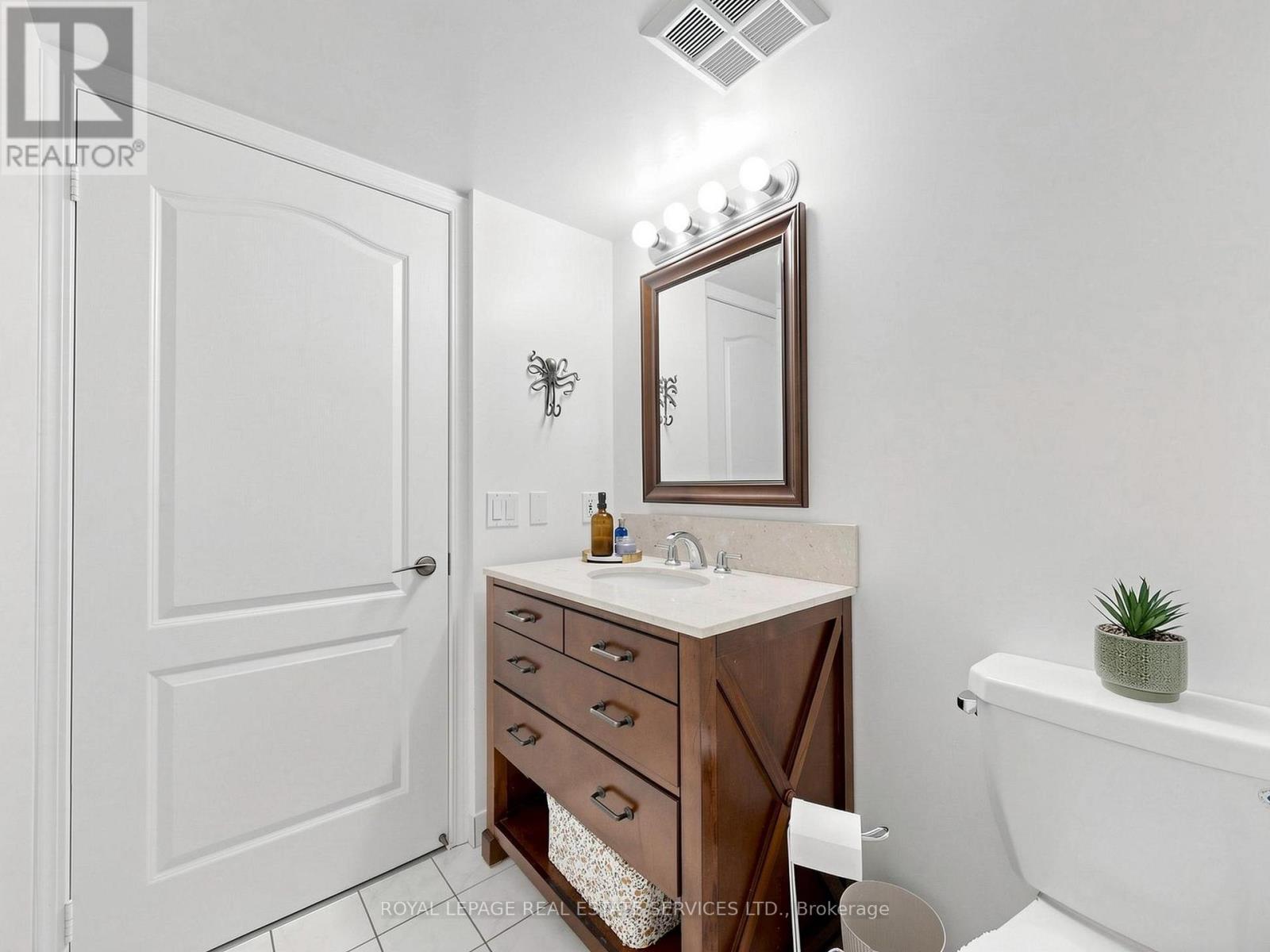 203 - 398 Eglinton Avenue, Toronto, Ontario  M4P 3H8 - Photo 29 - C13153858