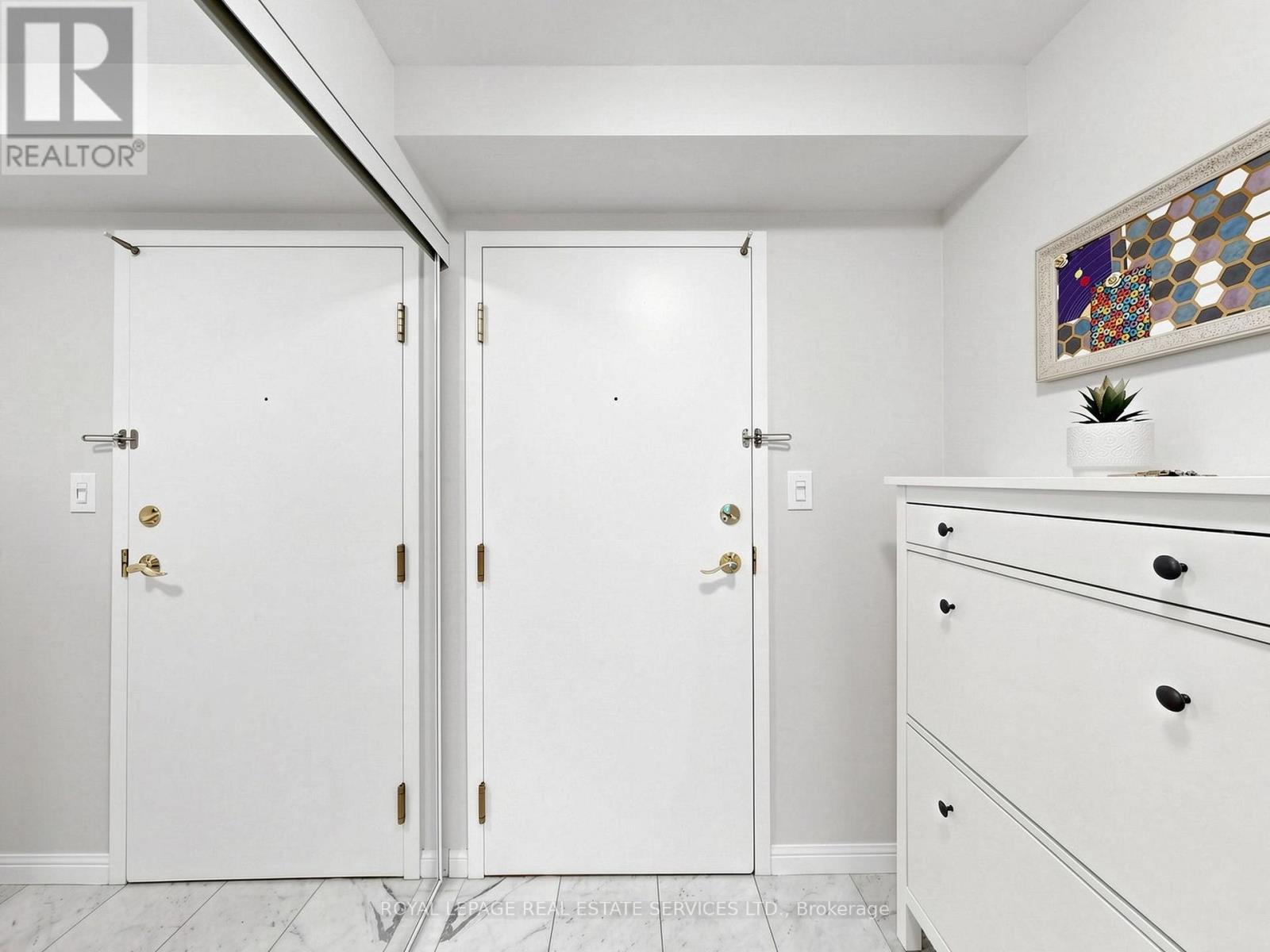 203 - 398 Eglinton Avenue, Toronto, Ontario  M4P 3H8 - Photo 32 - C13153858