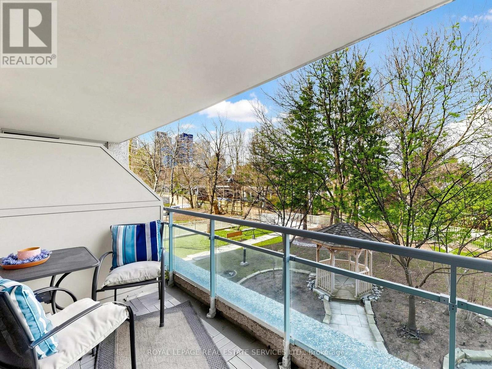 203 - 398 Eglinton Avenue, Toronto, Ontario  M4P 3H8 - Photo 33 - C13153858