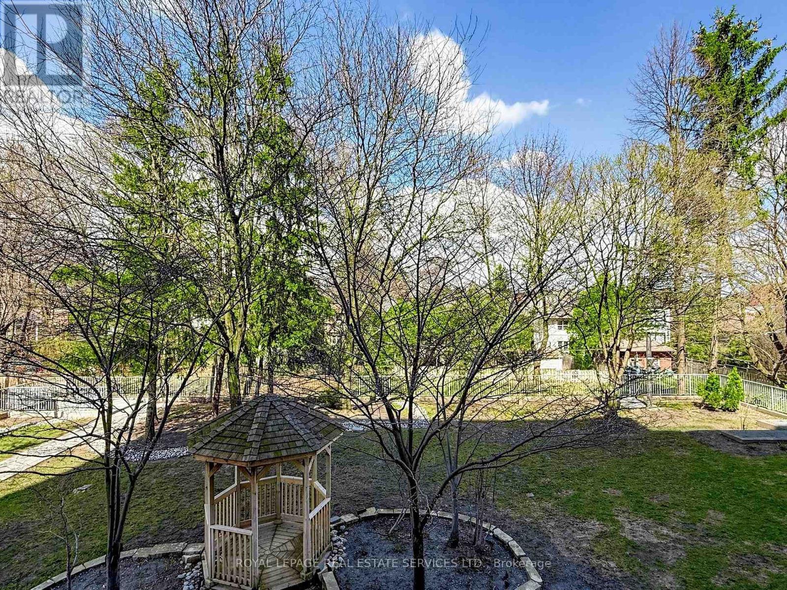 203 - 398 Eglinton Avenue, Toronto, Ontario  M4P 3H8 - Photo 36 - C13153858