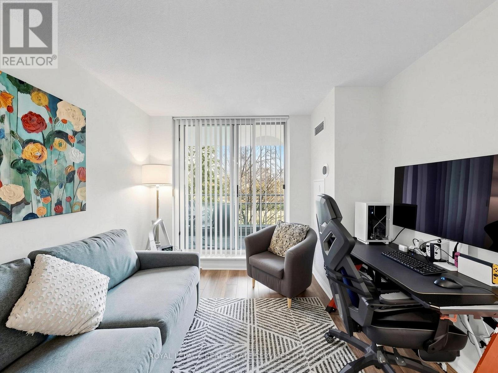 203 - 398 Eglinton Avenue, Toronto, Ontario  M4P 3H8 - Photo 8 - C13153858
