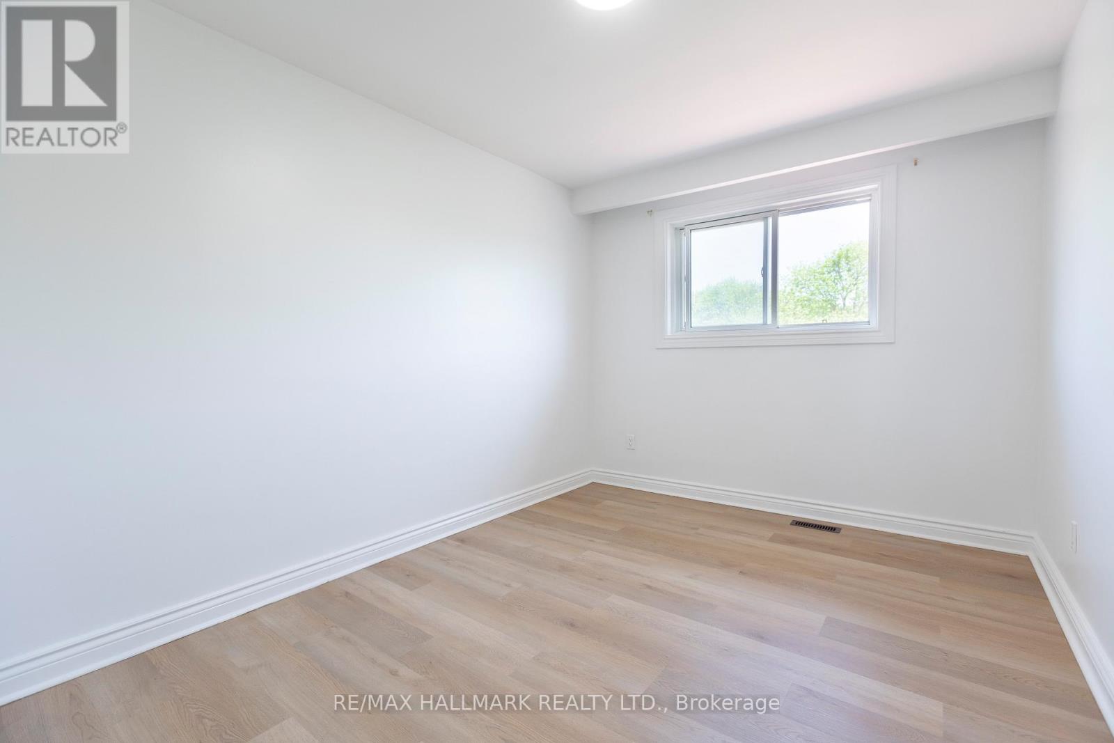 Upper - 243 Apache Trail, Toronto, Ontario  M2H 2W3 - Photo 18 - C13153878