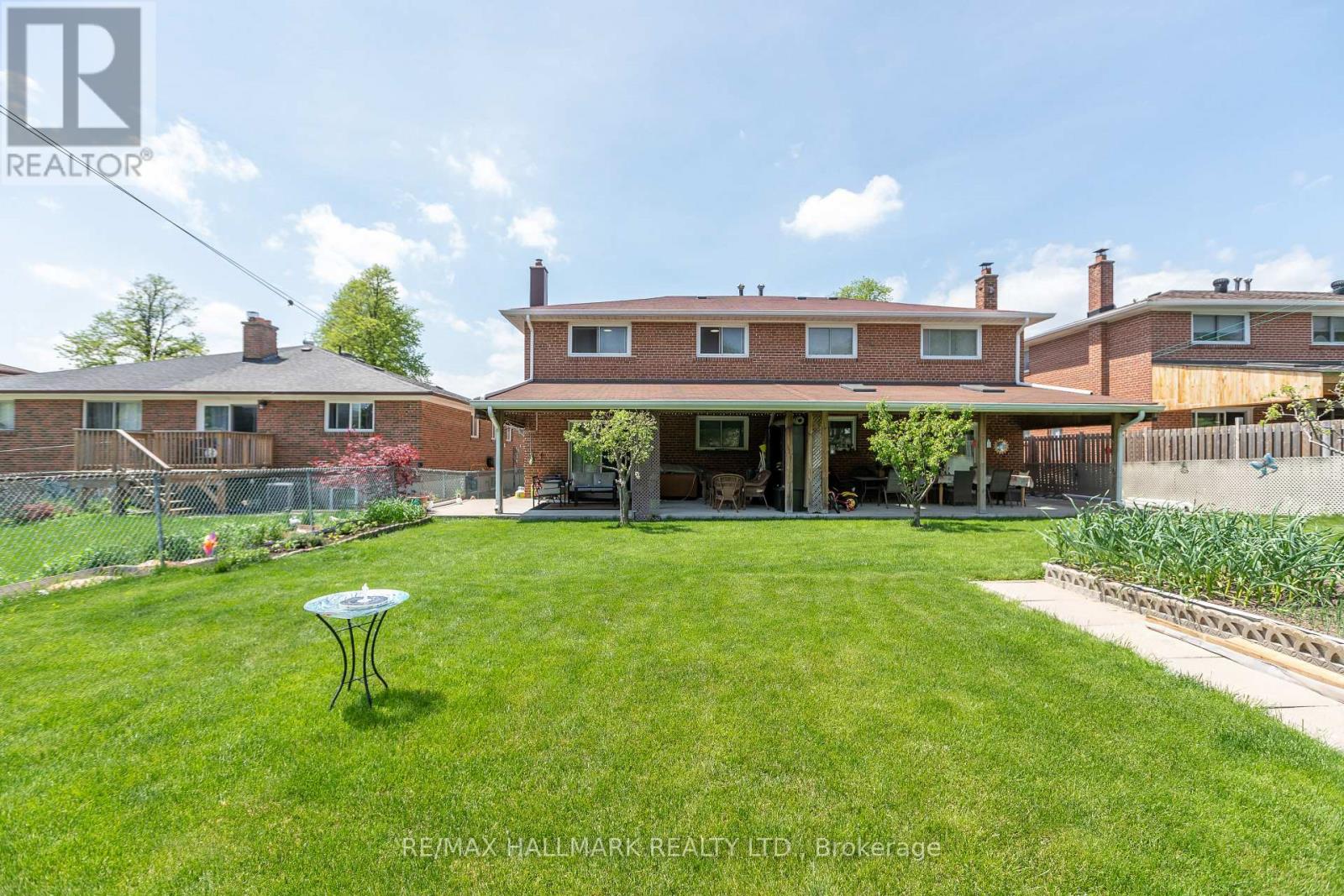 Upper - 243 Apache Trail, Toronto, Ontario  M2H 2W3 - Photo 22 - C13153878