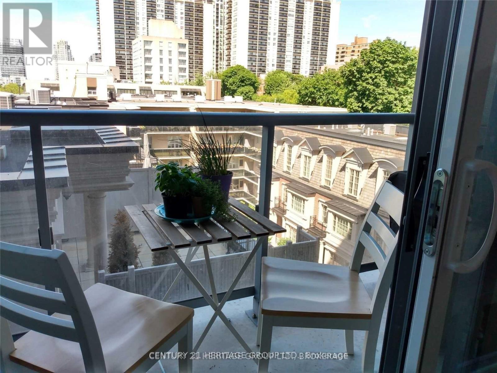 512 - 6 Parkwood Avenue, Toronto, Ontario  M4V 0V3 - Photo 8 - C13154058