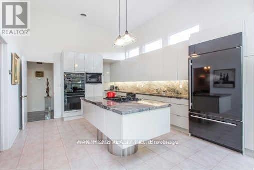135 Banbury Road, Toronto, Ontario  M3B 2L6 - Photo 7 - C13154162