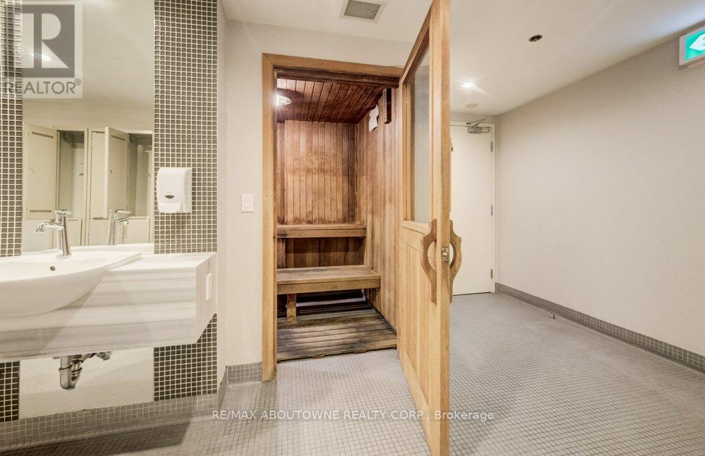 3008 - 215 Fort York Boulevard, Toronto, Ontario  M5V 4A2 - Photo 25 - C13154212