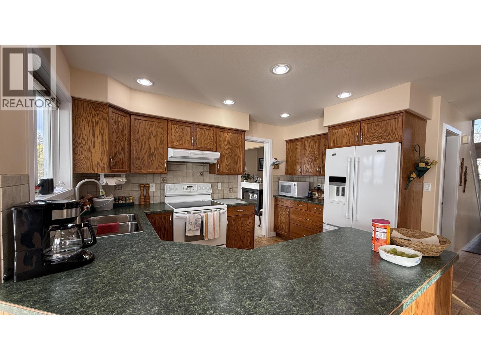 5456 Carlson Road, 108 Mile Ranch, British Columbia  V0K 2E1 - Photo 7 - R3094139