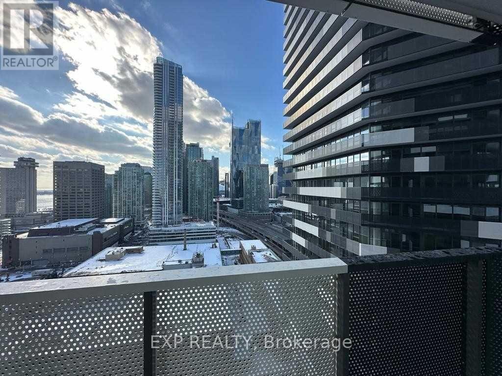 2515 - 138 Downes Street, Toronto, Ontario  M5E 0E4 - Photo 16 - C13154336