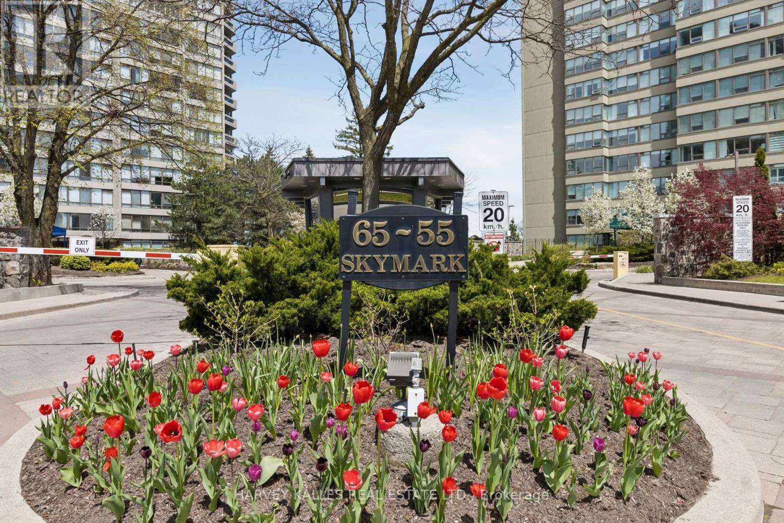 205 - 55 Skymark Drive, Toronto, Ontario  M2H 3N4 - Photo 2 - C13154408