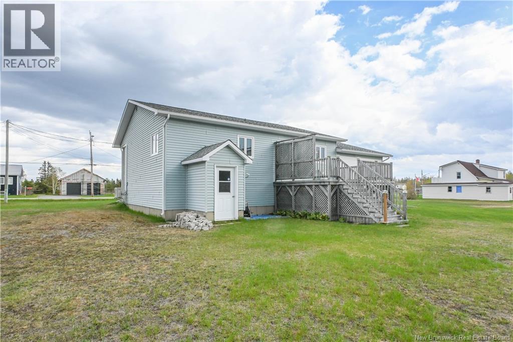 33 De La Baie Street, Maisonnette, New Brunswick  E8N 2A9 - Photo 5 - NB139992