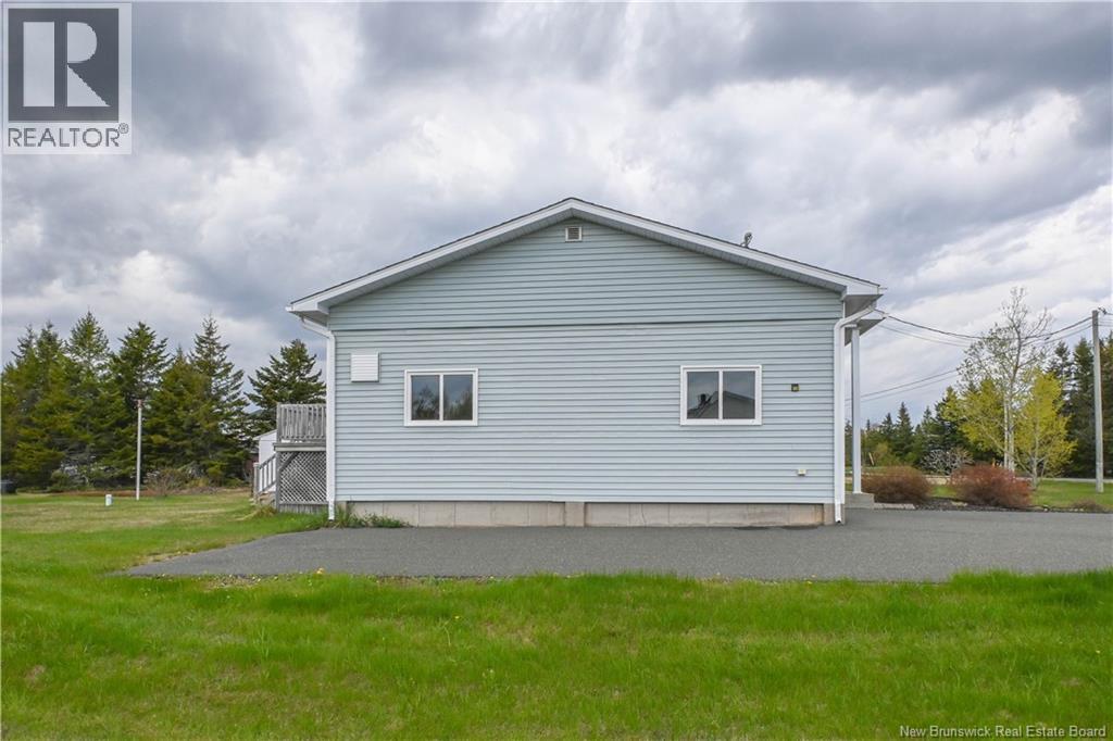 33 De La Baie Street, Maisonnette, New Brunswick  E8N 2A9 - Photo 3 - NB139992