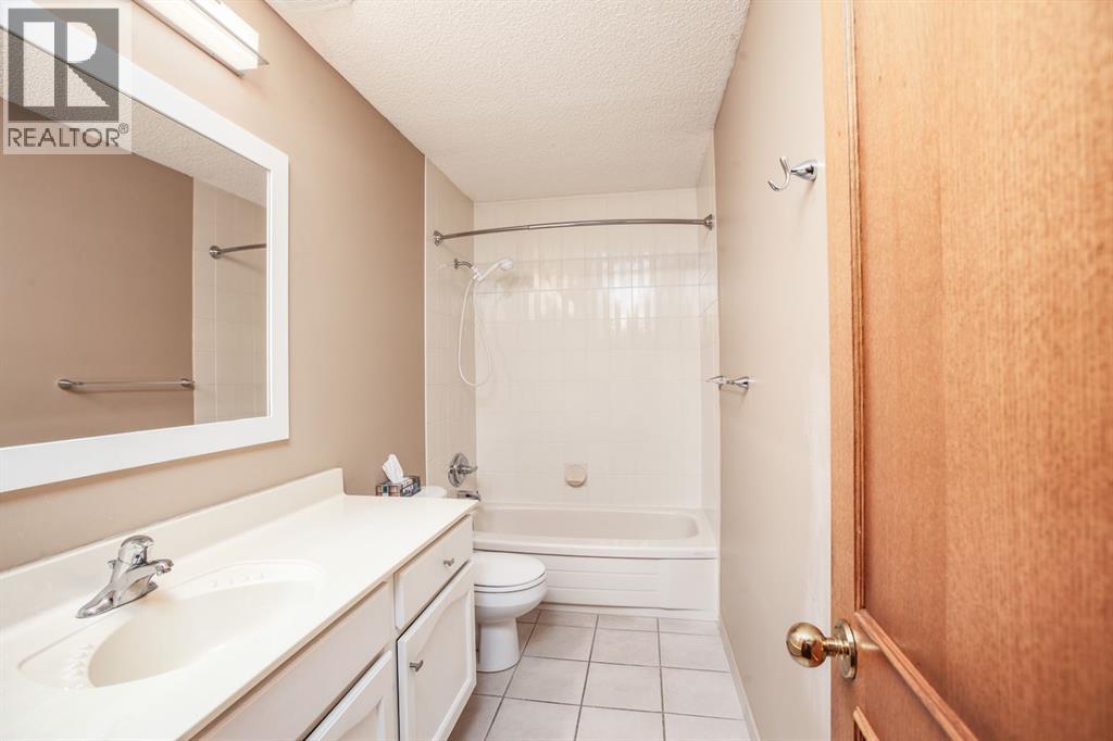 24 Sunrise Way, Priddis Greens, Alberta  T0L 1W3 - Photo 11 - A2303634