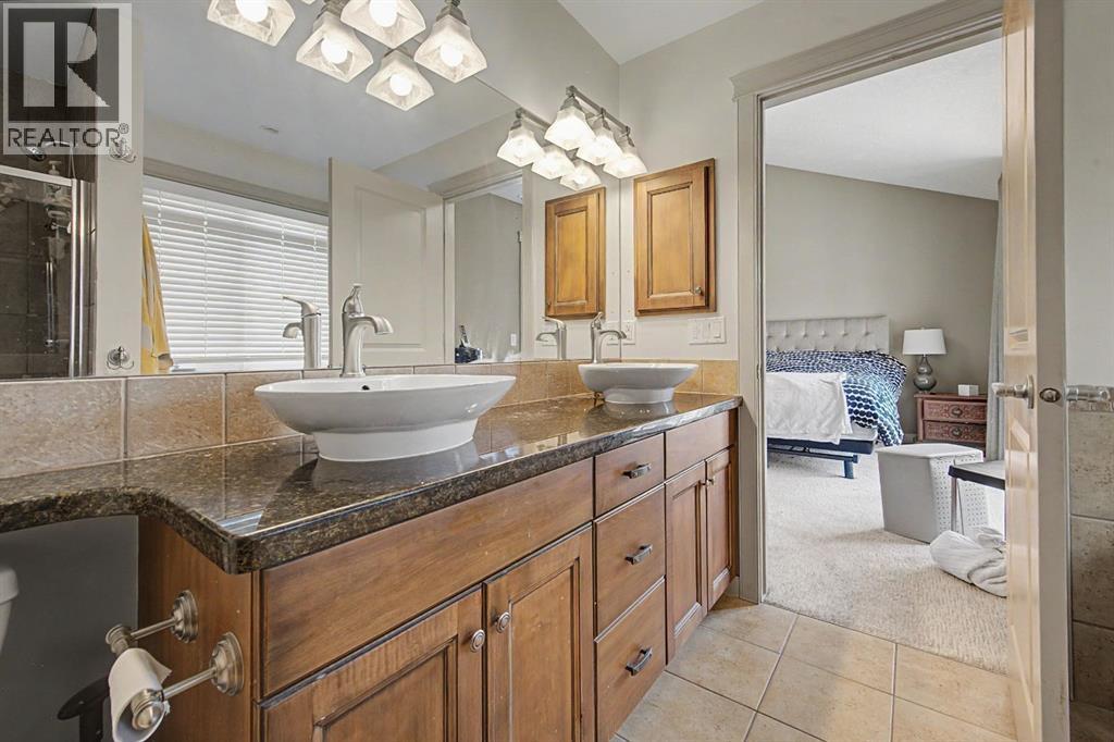 8 Ypres Lane SW, Calgary, Alberta  T2T 6M9 - Photo 19 - A2306239