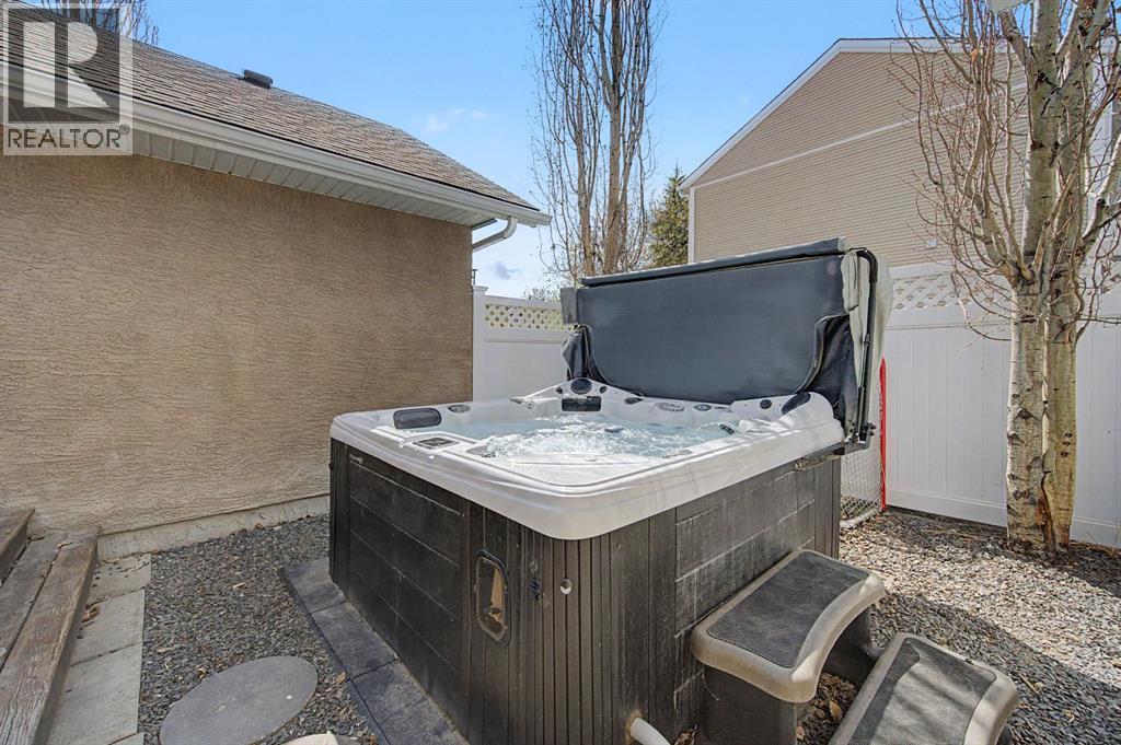 8 Ypres Lane SW, Calgary, Alberta  T2T 6M9 - Photo 40 - A2306239