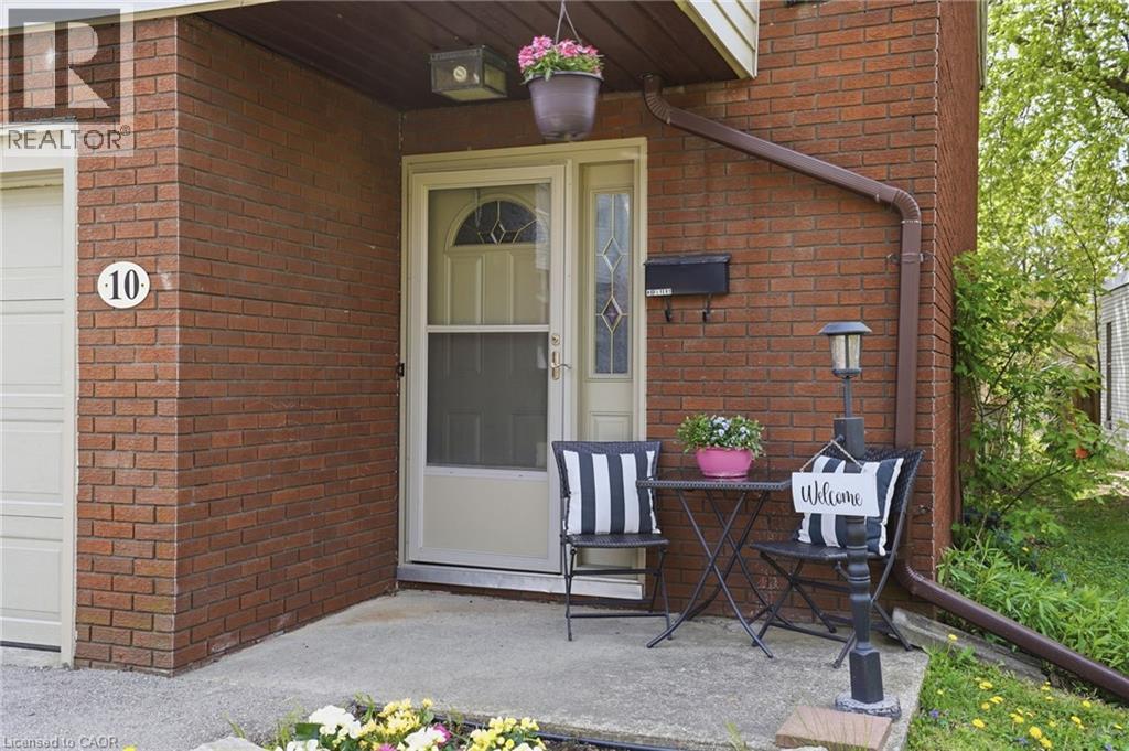 23 Watsons Lane Unit# 10, Dundas, Ontario  L9H 5G9 - Photo 3 - 40831731