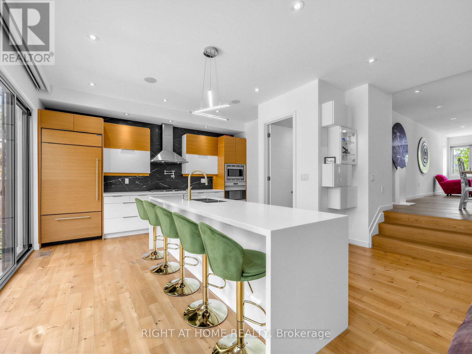 76 Ferris Rd Road, Toronto, Ontario M4B 1G4 - Photo 12 - E13153788