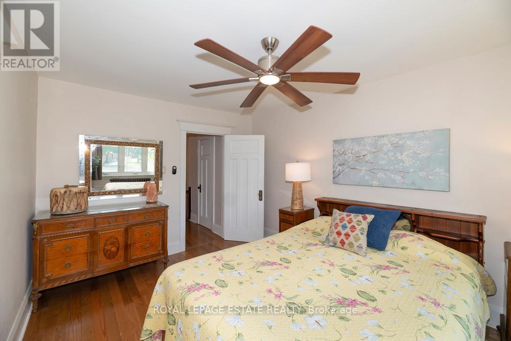 58 Chatham Avenue, Toronto, Ontario  M4J 1K6 - Photo 15 - E13154028