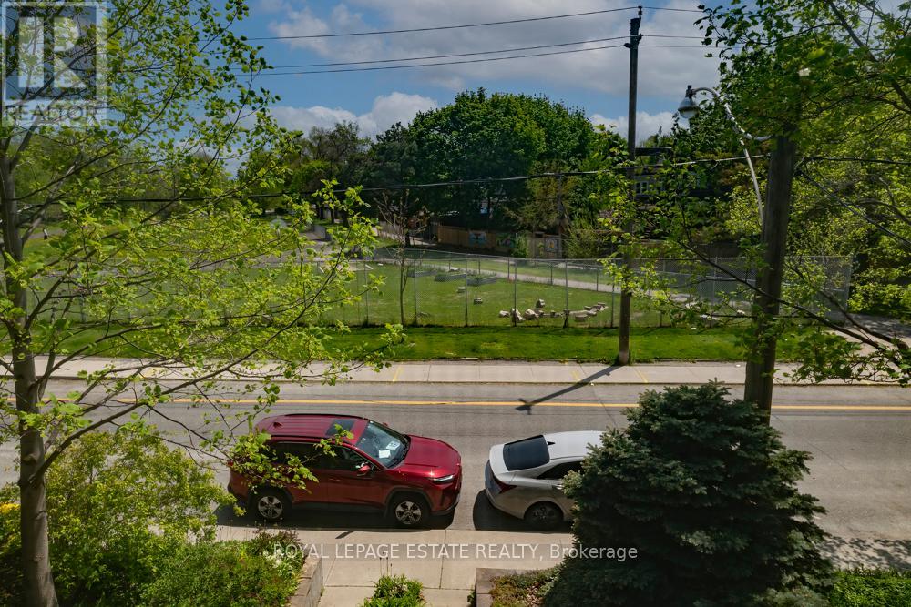 58 Chatham Avenue, Toronto, Ontario  M4J 1K6 - Photo 20 - E13154028