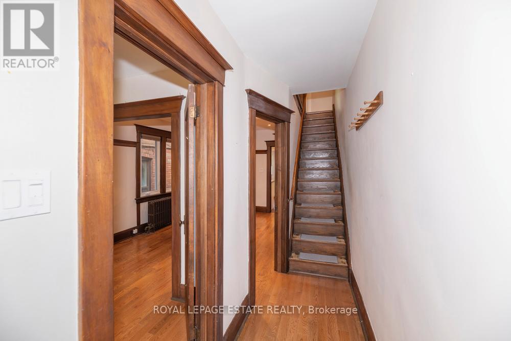 58 Chatham Avenue, Toronto, Ontario  M4J 1K6 - Photo 3 - E13154028