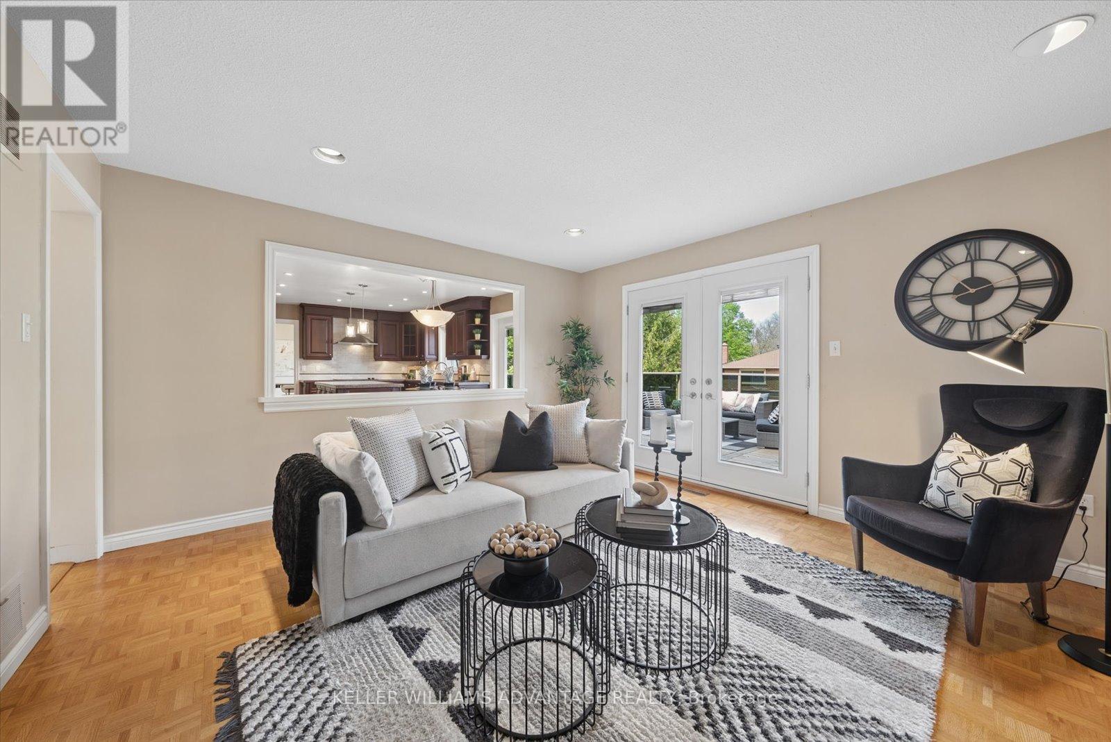 72 Bonacres Avenue, Toronto, Ontario  M1C 3B9 - Photo 7 - E13154078