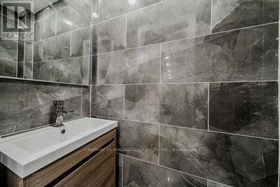 38 Deerfield Road, Toronto, Ontario  M1K 4X1 - Photo 17 - E13154222