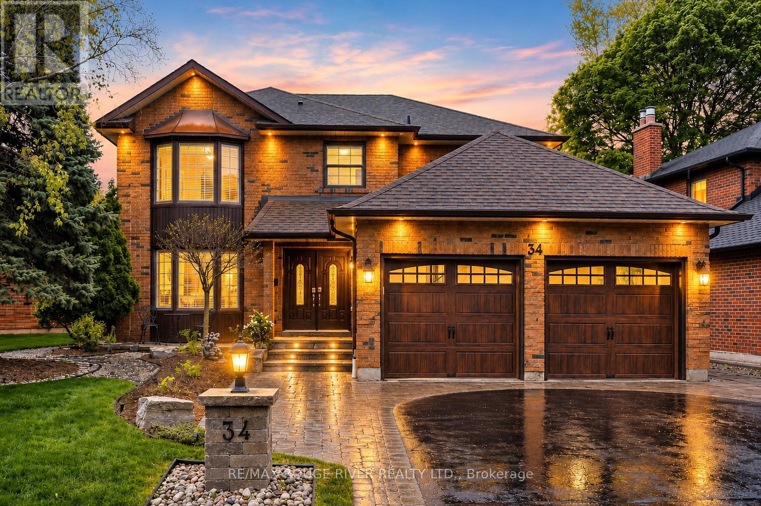 34 GLEN HILL DRIVE, Whitby, Ontario