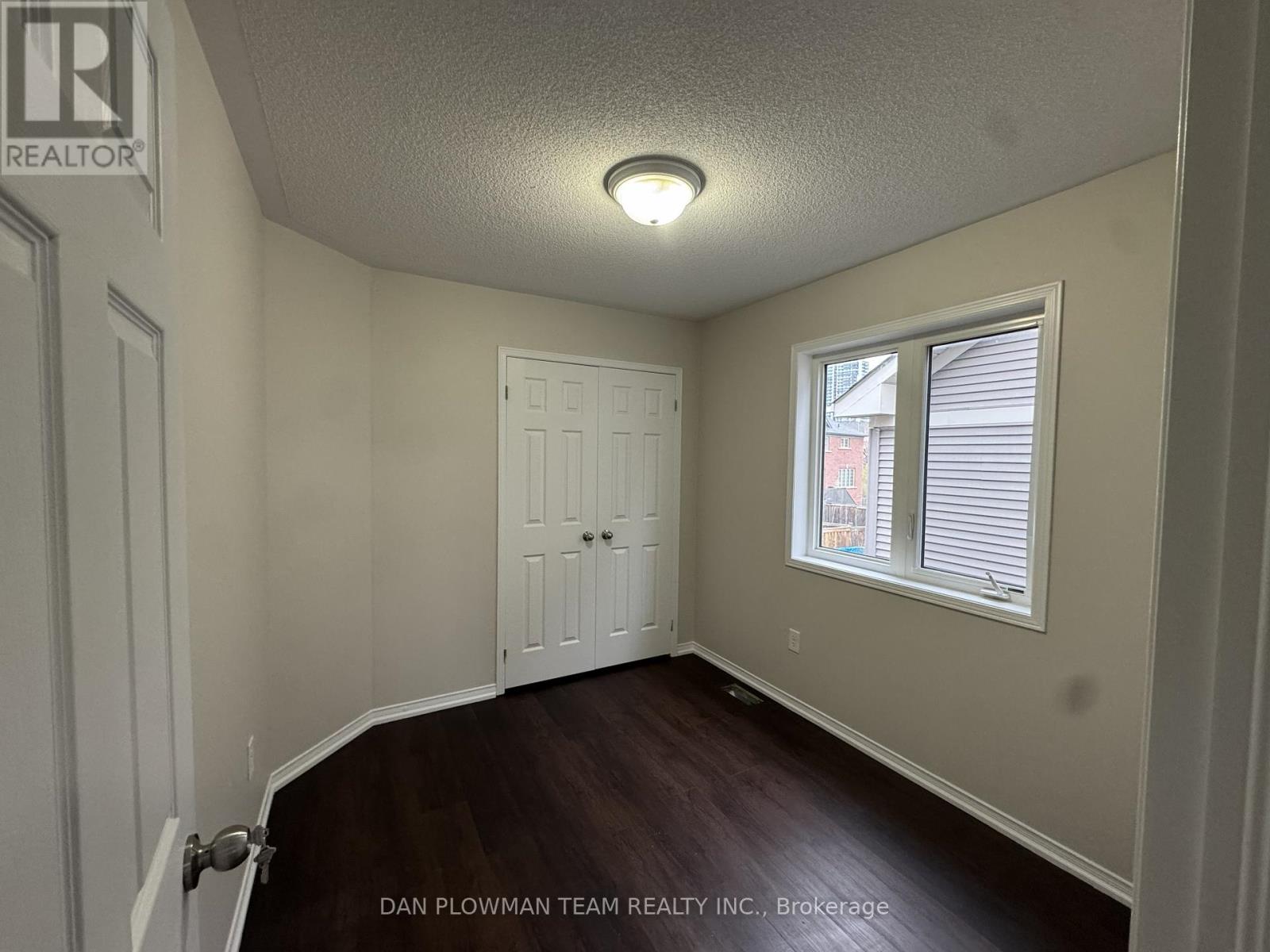 150 Dance Act Avenue, Oshawa, Ontario  L1L 0H4 - Photo 14 - E13154376