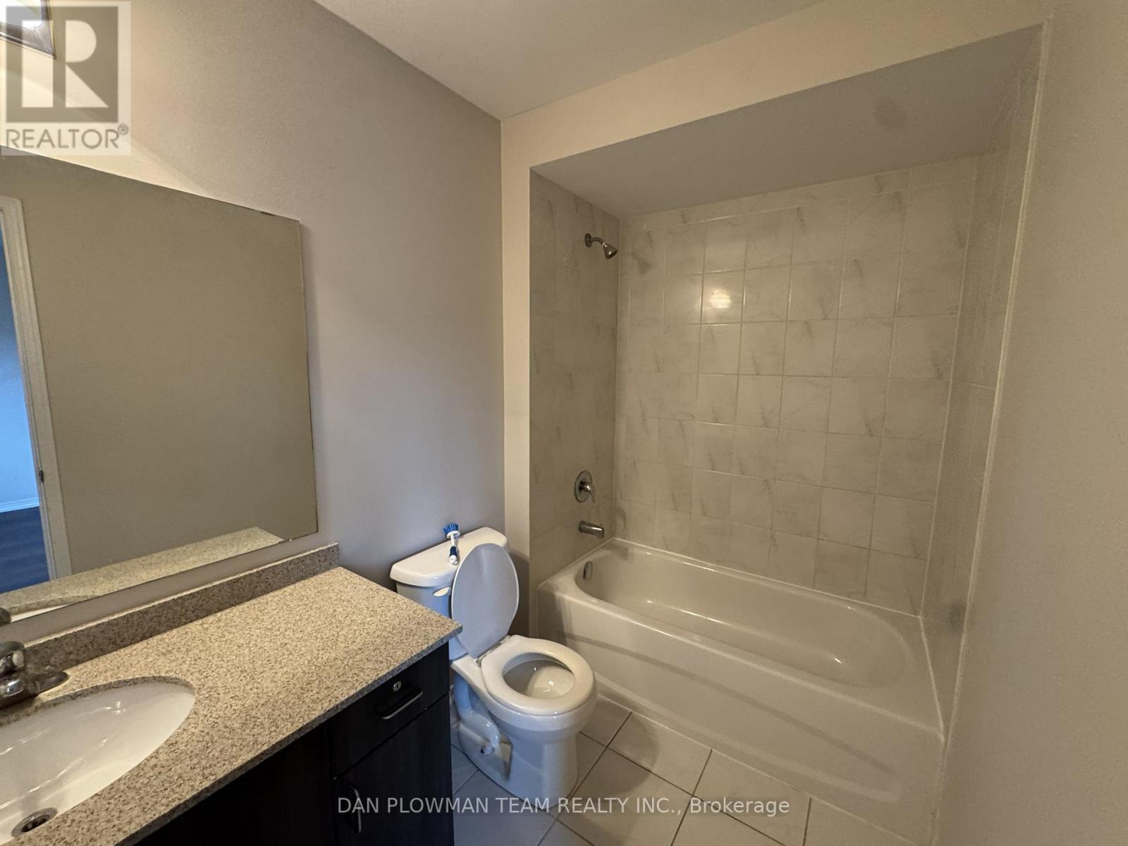 150 Dance Act Avenue, Oshawa, Ontario  L1L 0H4 - Photo 17 - E13154376